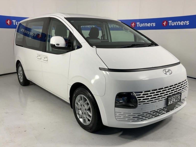 2022 Hyundai Staria