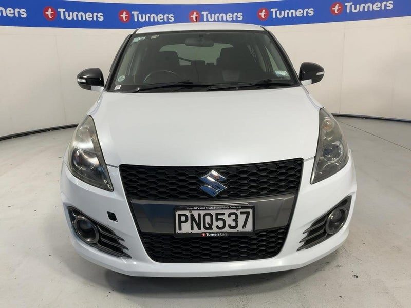 2013 Suzuki Swift, photo 2