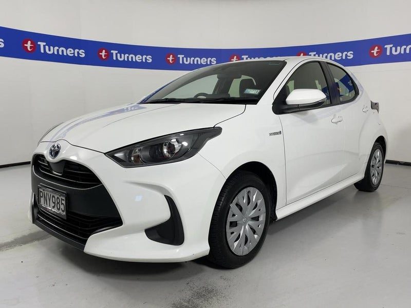 2022 Toyota Yaris GX, photo 3