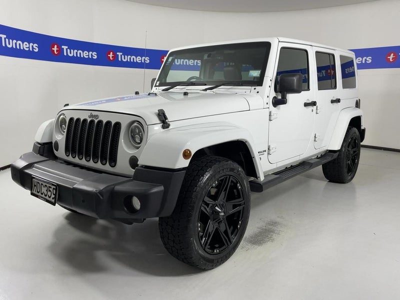 2013 Jeep Wrangler Overland, photo 3