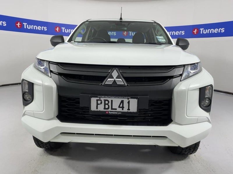2022 Mitsubishi Triton DC GLX 4WD 6AT 4WD, photo 2