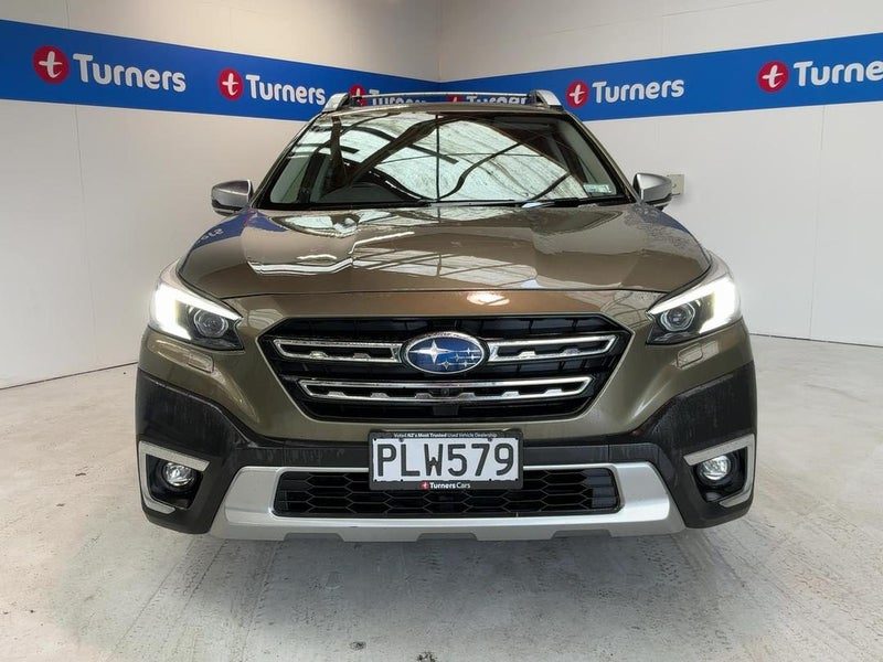 2022 Subaru Outback Touring, photo 2