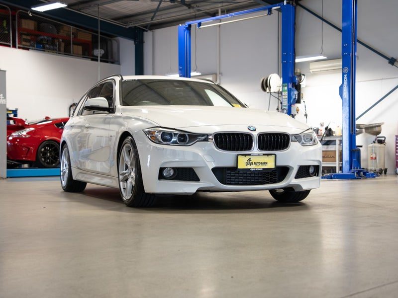 2015 BMW 320i M SPORT S/W AUTO 2.0L TURBO 5 DOOR, photo 3