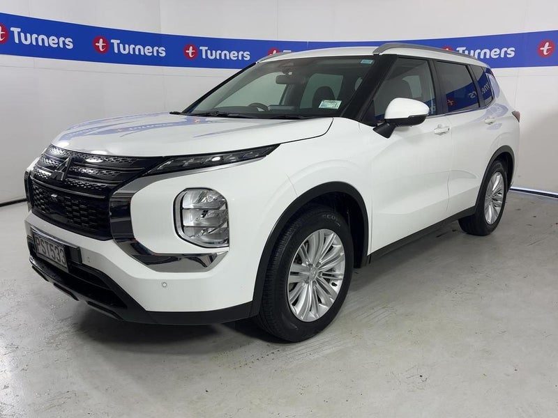2023 Mitsubishi Outlander LS, photo 3