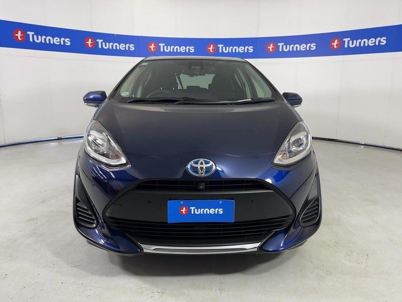 2020 Toyota Aqua, photo 2