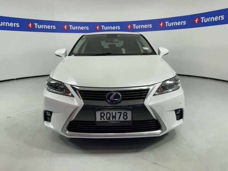 2014 Lexus CT 200h, photo 2