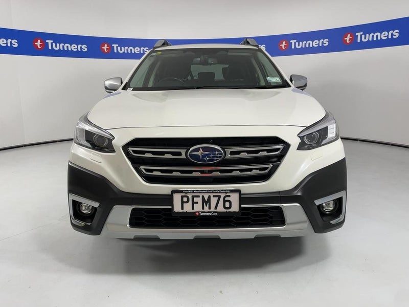 2022 Subaru Outback Touring, photo 2