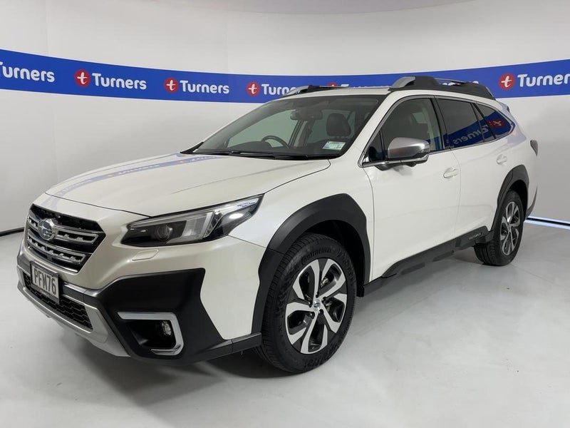 2022 Subaru Outback Touring, photo 3