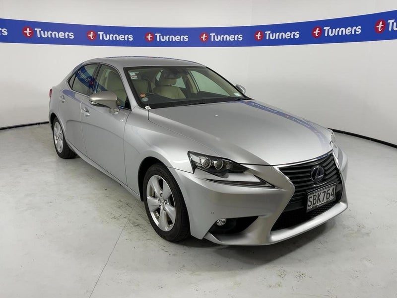 2016 Lexus IS 300h