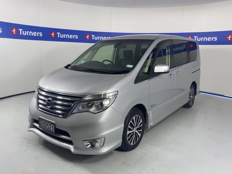 2015 Nissan Serena, photo 3