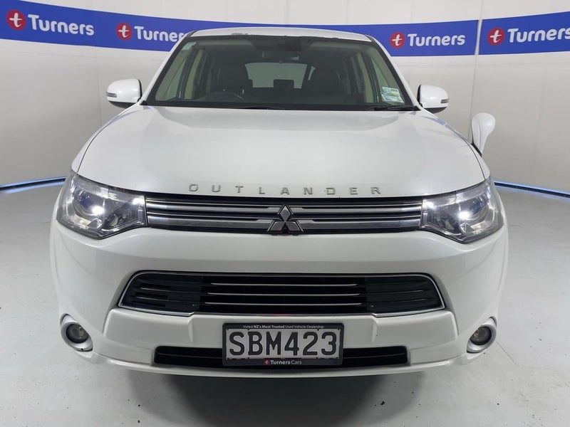 2014 Mitsubishi Outlander Phev, photo 2