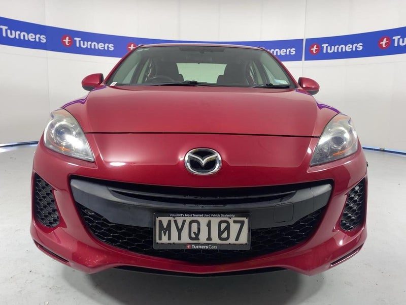 2013 Mazda Axela, photo 2