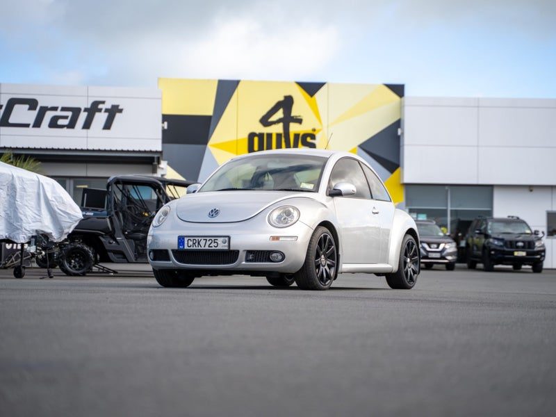 2009 Volkswagen Beetle 2.0L HATCH BACK AUTO 3 DOOR
