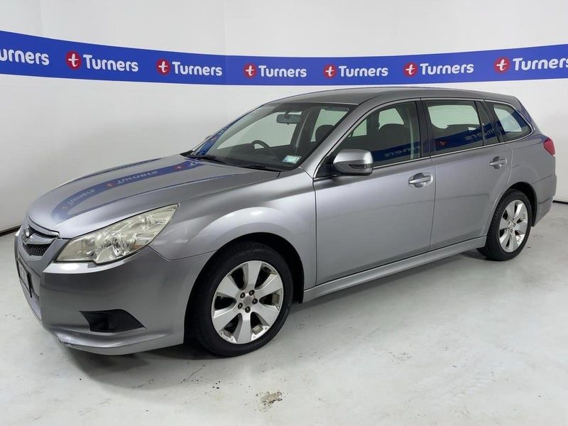 2010 Subaru Legacy, photo 3