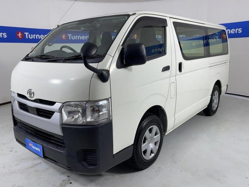 2021 Toyota Hiace, photo 3