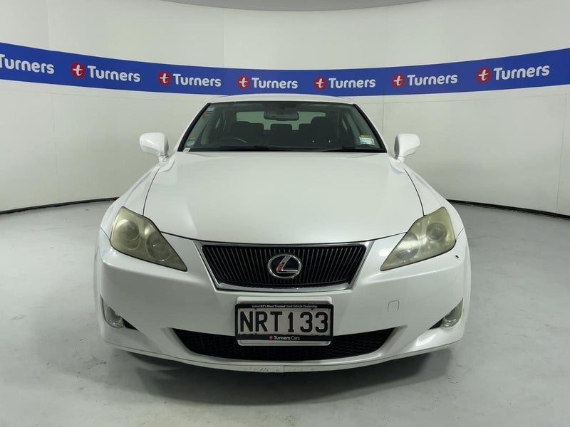 2008 Lexus IS 350, photo 2