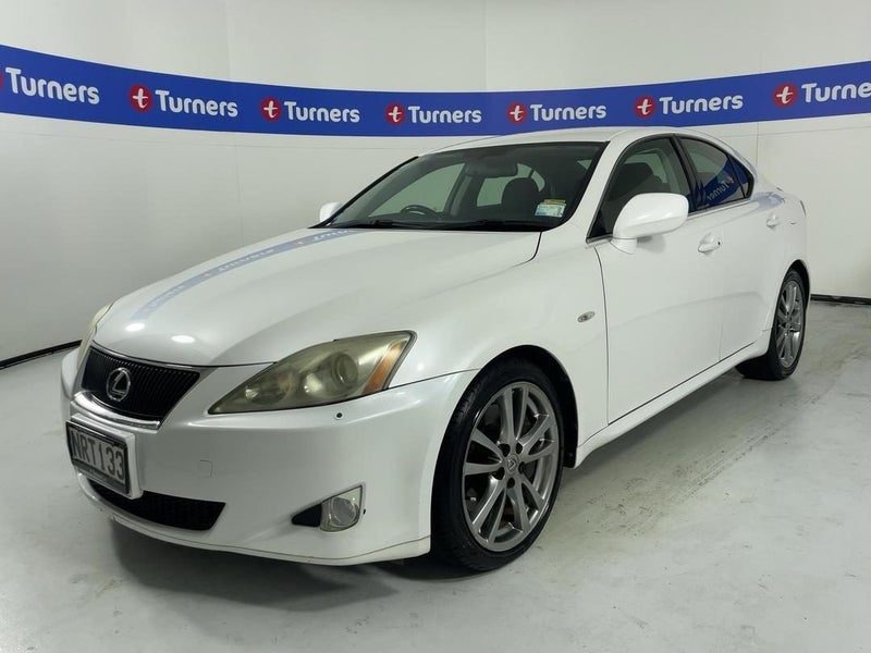 2008 Lexus IS 350, photo 3