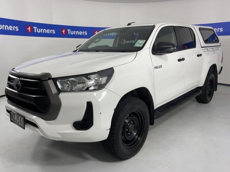 2022 Toyota Hilux SR TD DC 2WD, photo 3