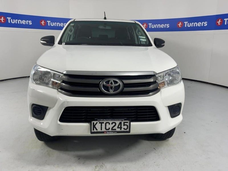 2017 Toyota Hilux SR TD DC 4WD, photo 2