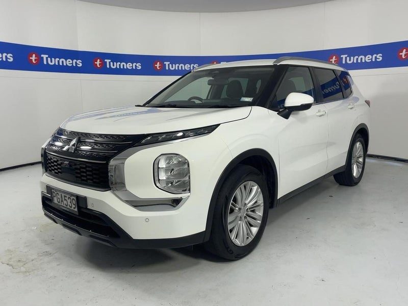 2022 Mitsubishi Outlander LS, photo 3