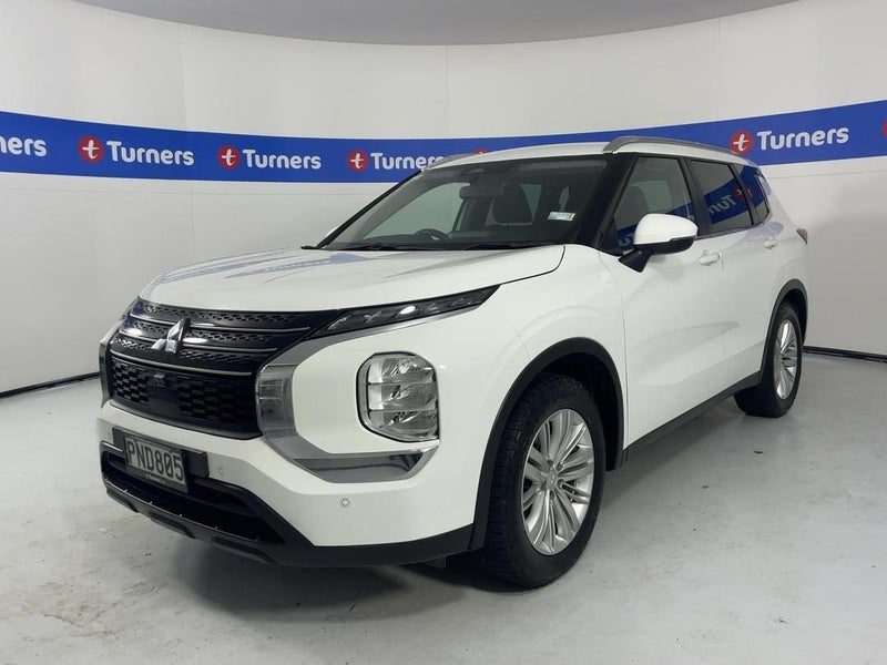 2022 Mitsubishi Outlander LS, photo 3