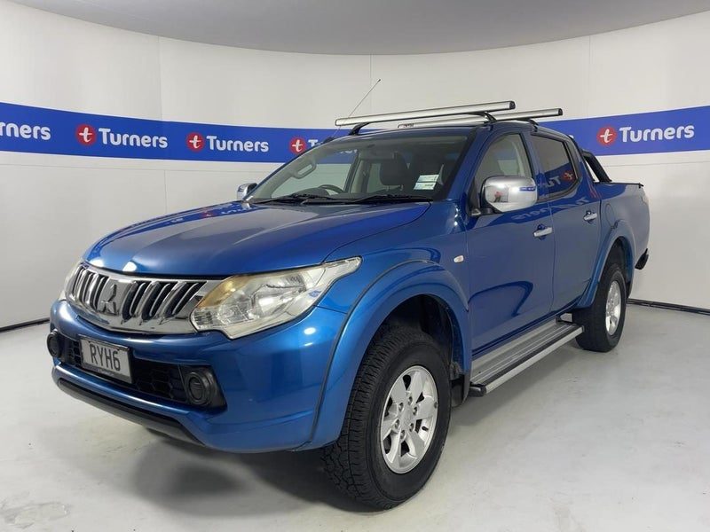 2015 Mitsubishi Triton D/CAB Glxr 2WD, photo 3