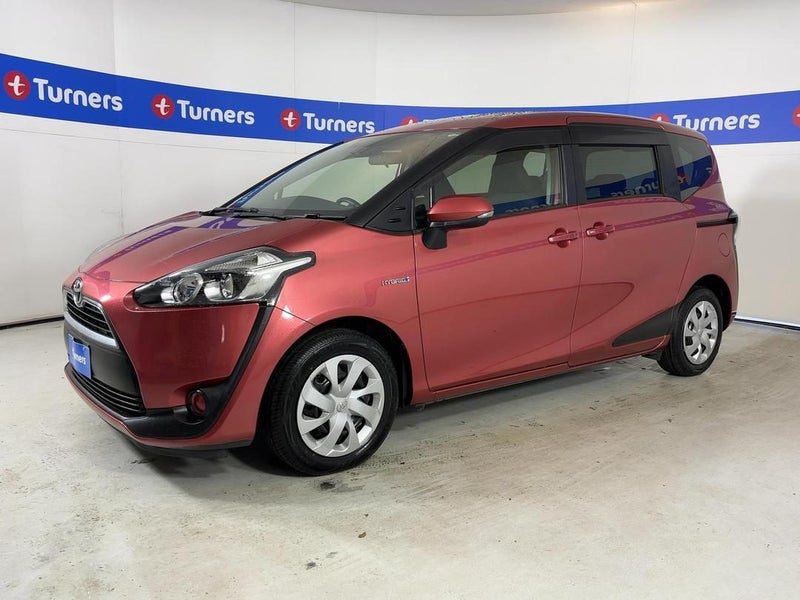 2017 Toyota Sienta, photo 3