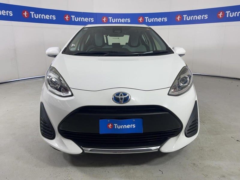 2020 Toyota Aqua, photo 2