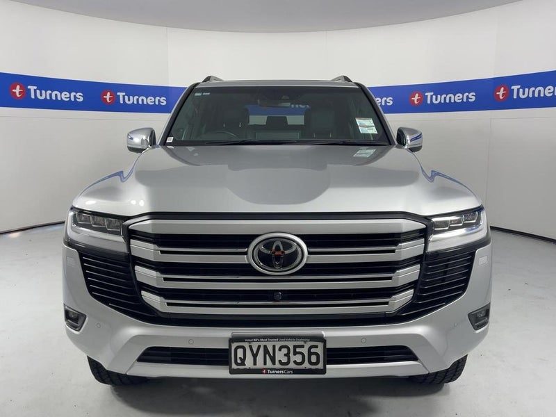 2024 Toyota Land Cruiser VX Limited, photo 2