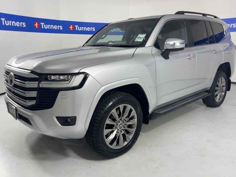 2024 Toyota Land Cruiser VX Limited, photo 3