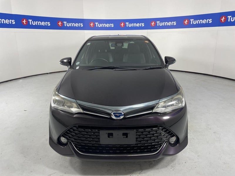 2015 Toyota Corolla Fielder Hybrid, photo 2