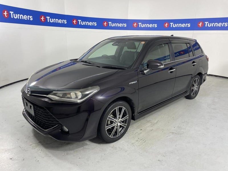 2015 Toyota Corolla Fielder Hybrid, photo 3