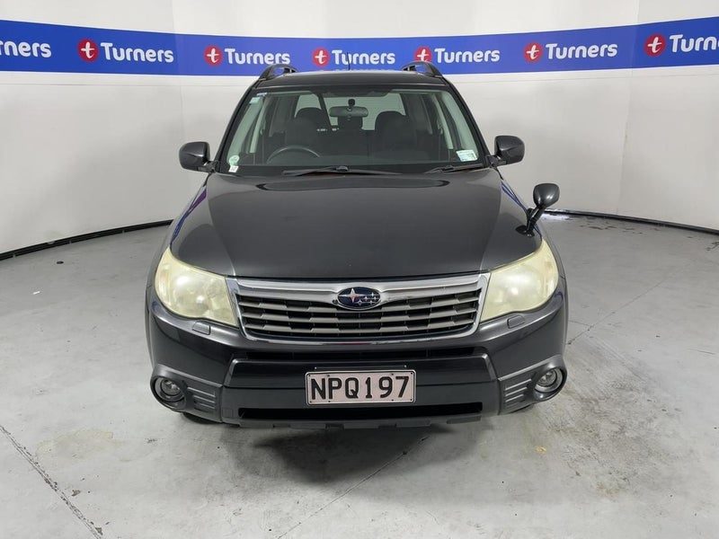 2010 Subaru Forester, photo 2