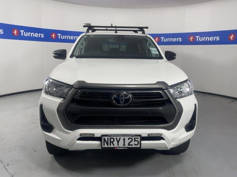 2021 Toyota Hilux SR TD DC 2WD, photo 2