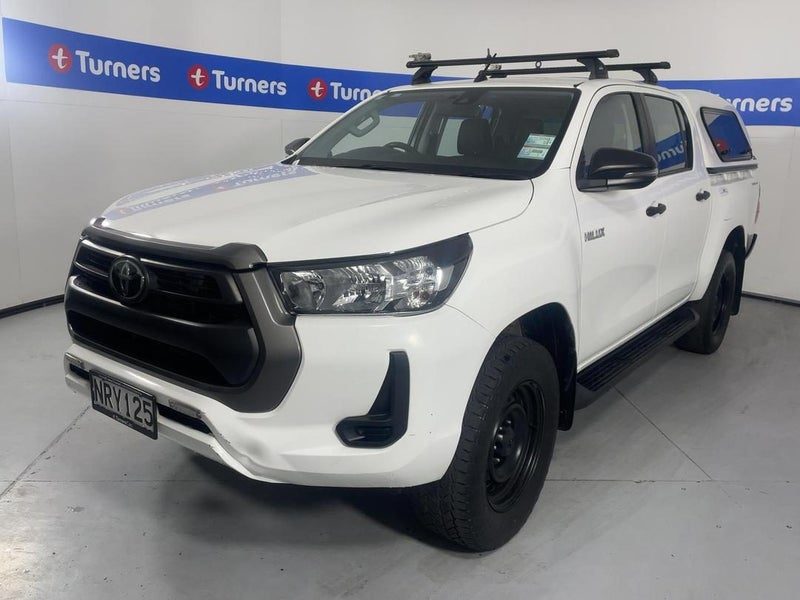 2021 Toyota Hilux SR TD DC 2WD, photo 3