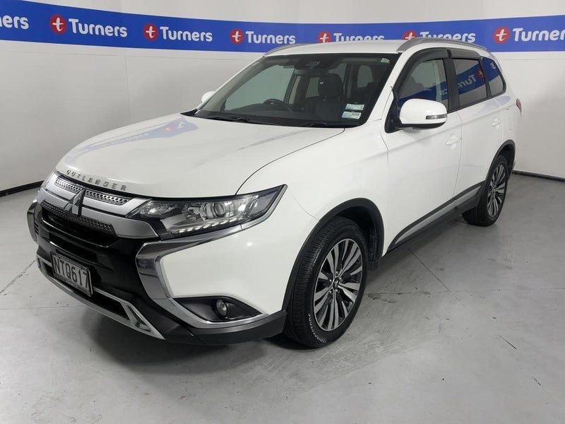 2021 Mitsubishi Outlander XLS, photo 3