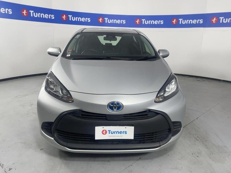 2023 Toyota Aqua, photo 2