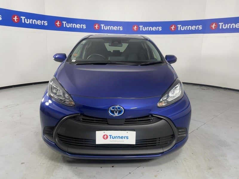 2022 Toyota Aqua, photo 2