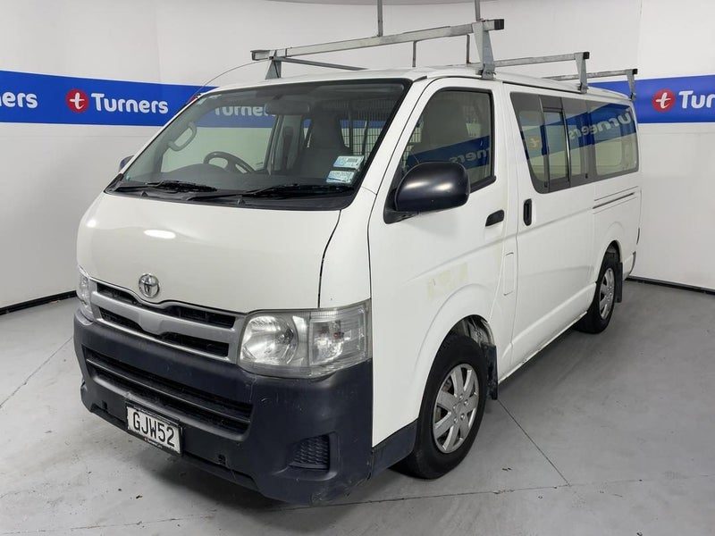 2012 Toyota Hiace T ZL, photo 3