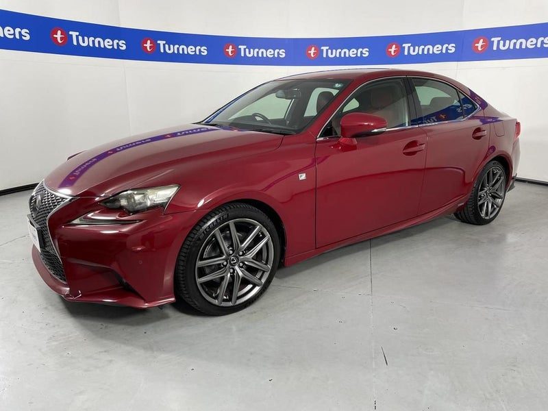 2013 Lexus IS 300h Hybrid F-Sport, photo 3