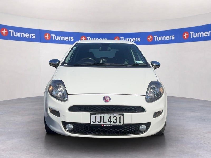 2015 Fiat Punto Lounge, photo 2