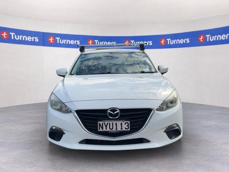 2015 Mazda Axela, photo 2