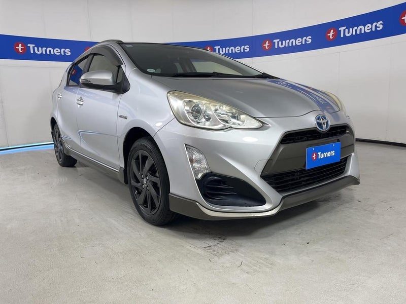 2015 Toyota Aqua Hybrid