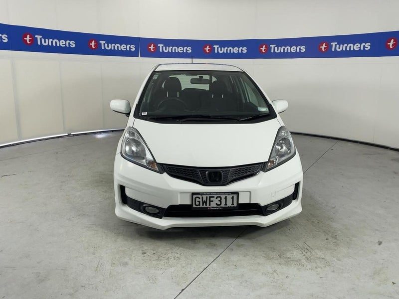 2013 Honda Jazz S, photo 2