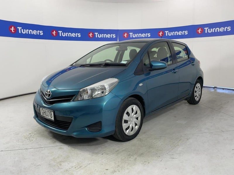 2012 Toyota Yaris YR, photo 3