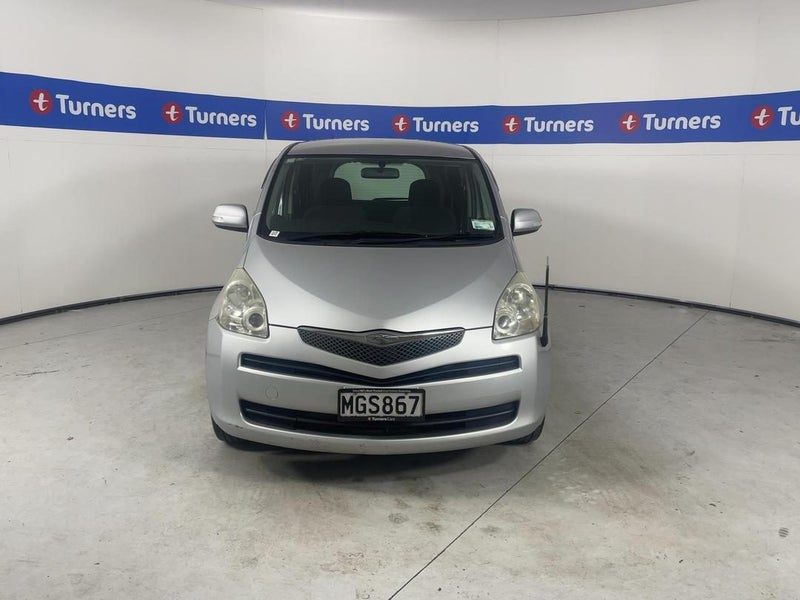 2008 Toyota Ractis, photo 2