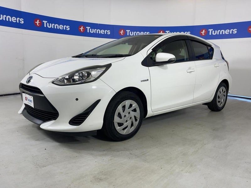 2018 Toyota Aqua, photo 3