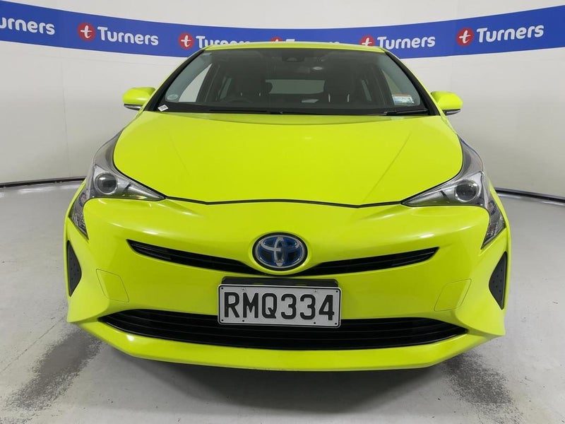 2016 Toyota Prius, photo 2