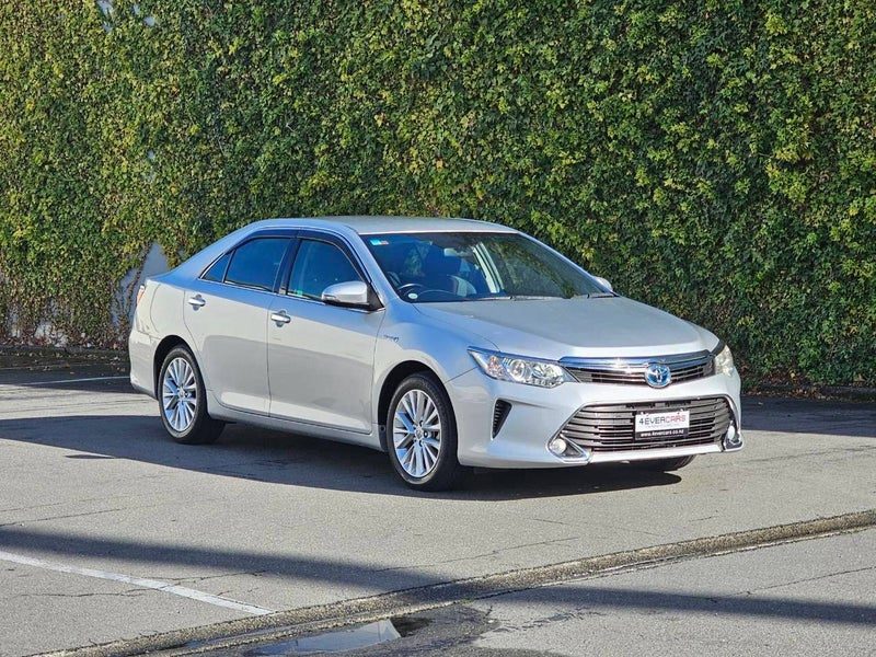 2015 Toyota Camry Hybrid G Spec | Super Low Kms, photo 2