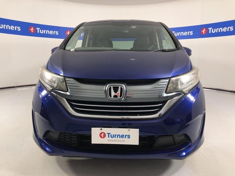 2017 Honda Freed Hybrid, photo 2